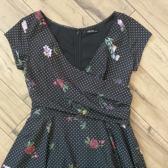 eshakti Dresses & Skirts - Eshakti Floral Polka Dot Dress